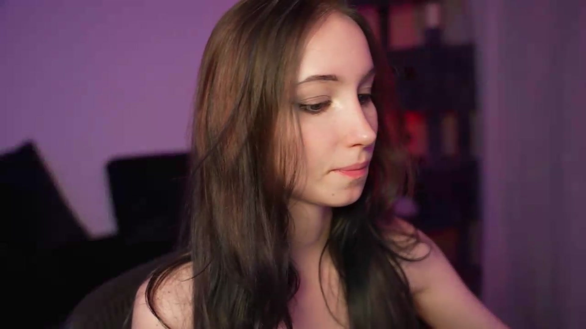Gallery image thumbnail from Sw33t_g1rl's myfreecams stream on, 09/19/2026, 03:24 image 16 of 20