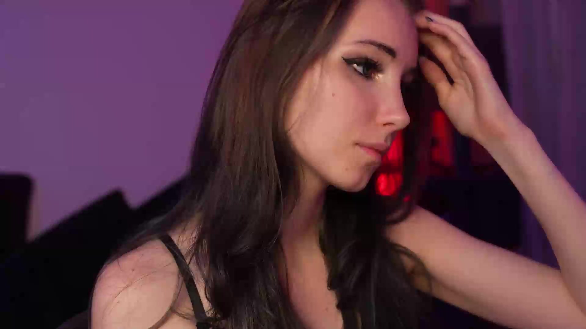 Gallery image thumbnail from Sw33t_g1rl's myfreecams stream on, 09/23/2026, 23:47 image 12 of 20