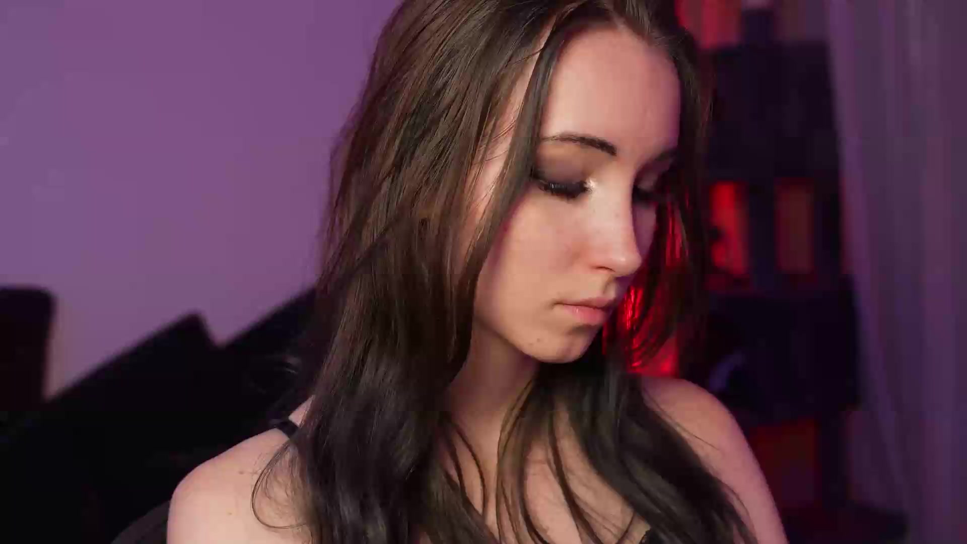 Gallery image thumbnail from Sw33t_g1rl's myfreecams stream on, 09/23/2026, 23:47 image 5 of 20