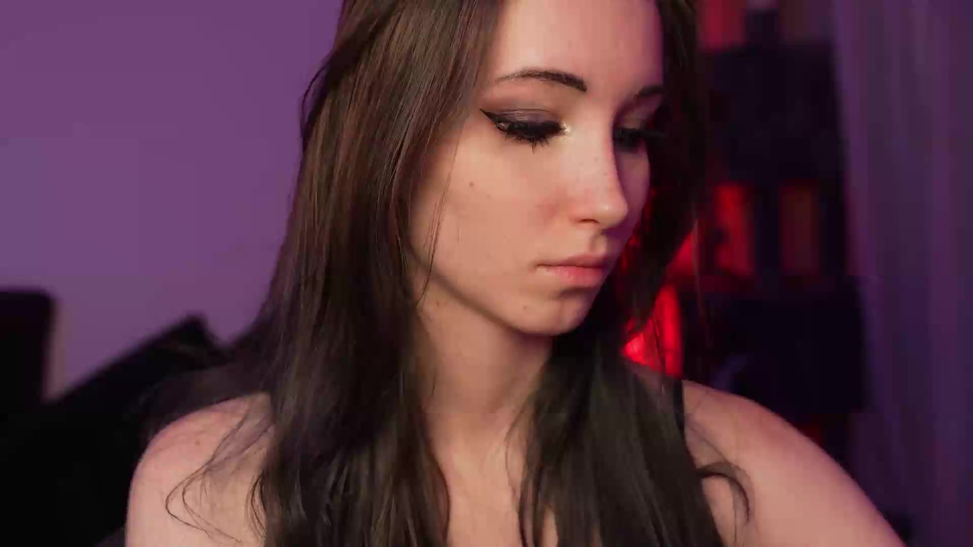 Gallery image thumbnail from Sw33t_g1rl's myfreecams stream on, 09/23/2026, 23:47 image 15 of 20