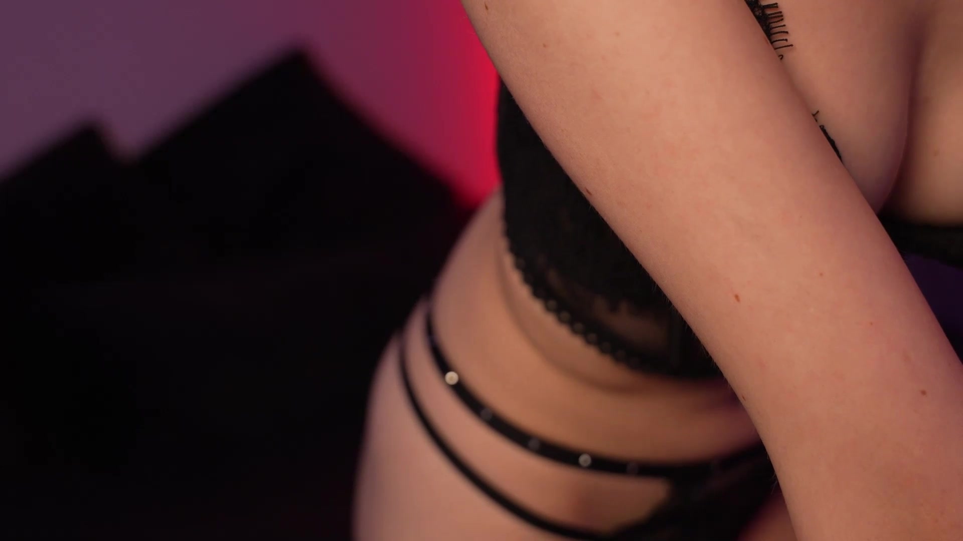 Gallery image thumbnail from Sw33t_g1rl's myfreecams stream on, 09/23/2026, 23:47 image 19 of 20