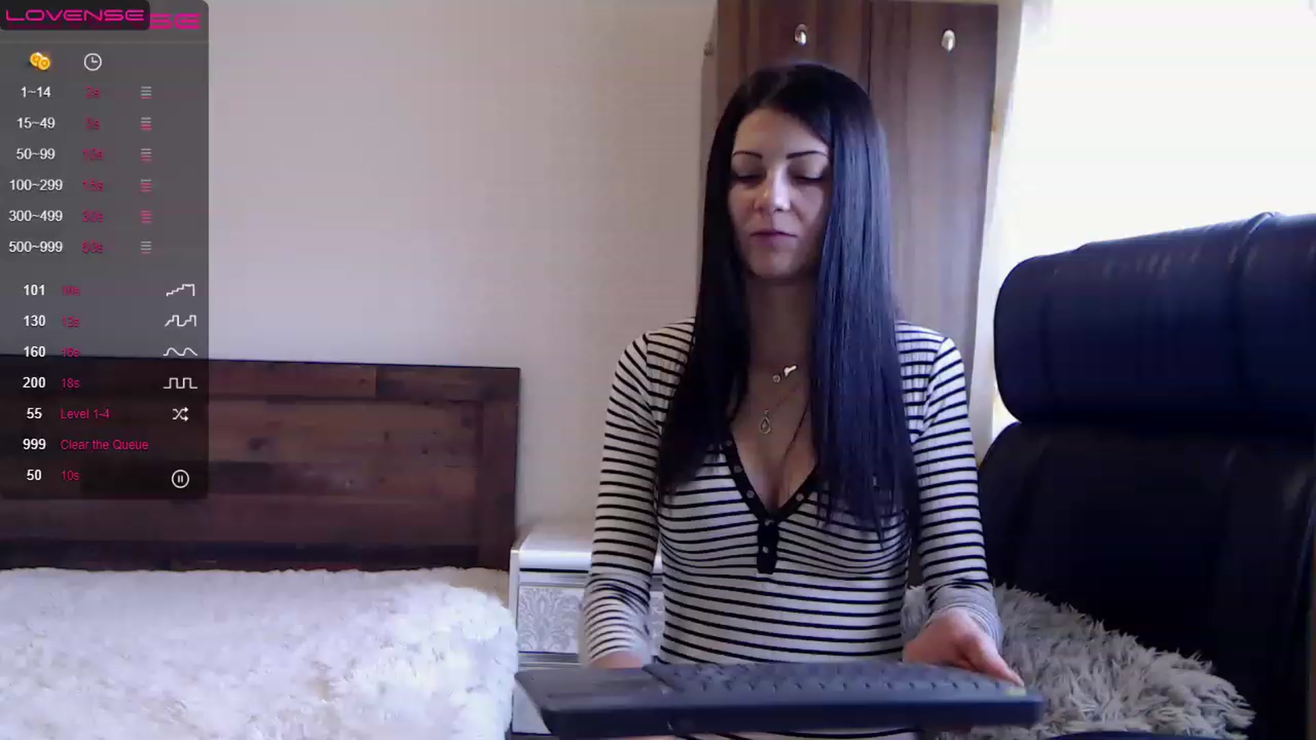Gallery image thumbnail from Sweet4you_'s myfreecams stream on, 01/26/2023, 09:08 image 1 of 20