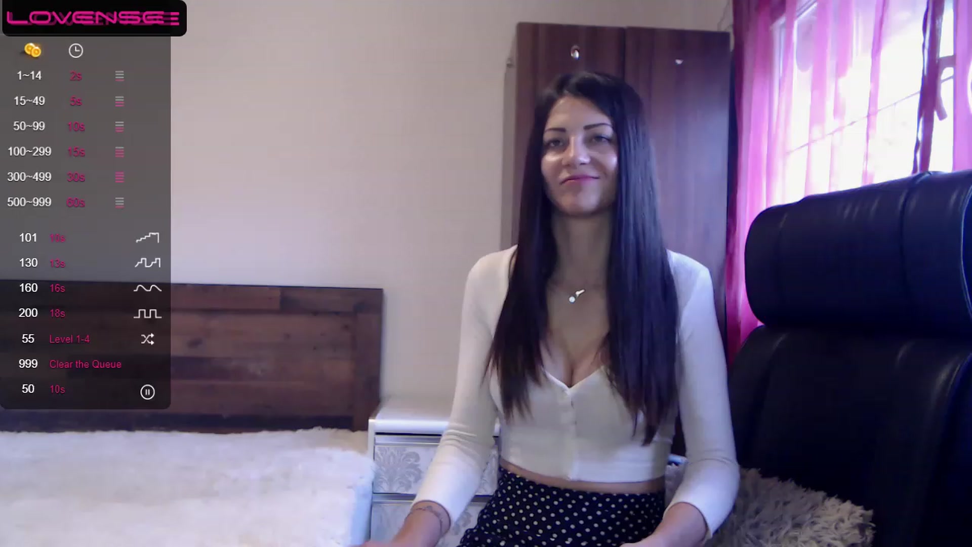 Gallery image thumbnail from Sweet4you_'s myfreecams stream on, 05/04/2023, 08:15 image 17 of 20