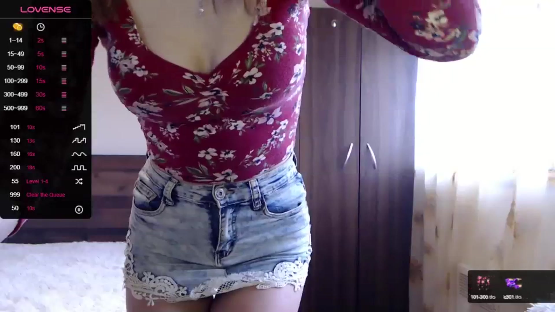 Gallery image thumbnail from Sweet4you_'s myfreecams stream on, 02/29/2024, 08:28 image 17 of 20