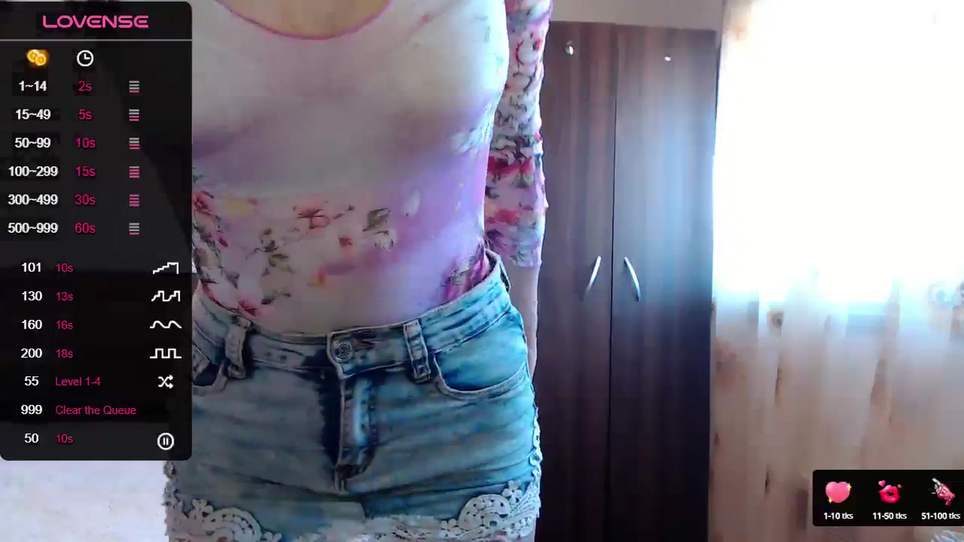 Gallery image thumbnail from Sweet4you_'s myfreecams stream on, 03/26/2024, 07:21 image 16 of 20