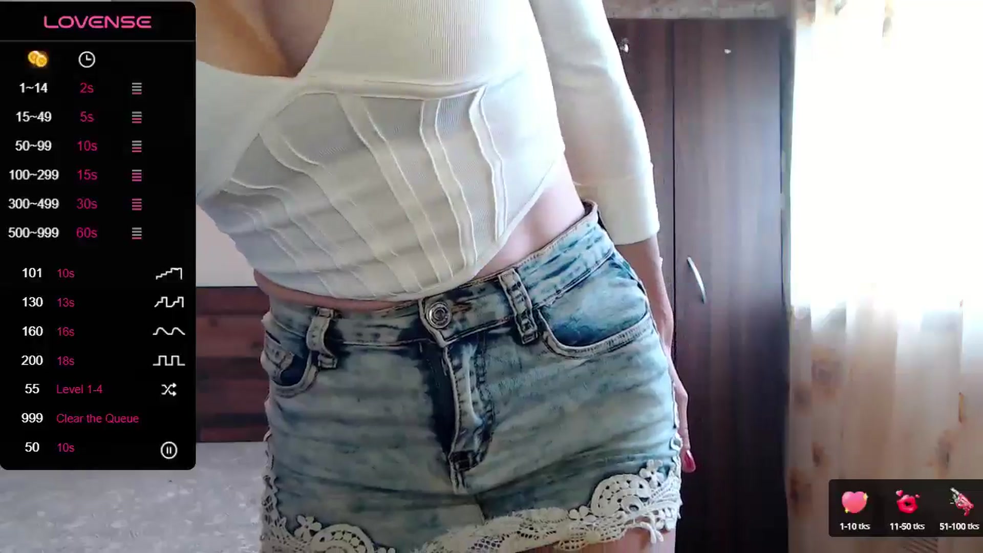 Gallery image thumbnail from Sweet4you_'s myfreecams stream on, 05/03/2024, 07:21 image 13 of 20