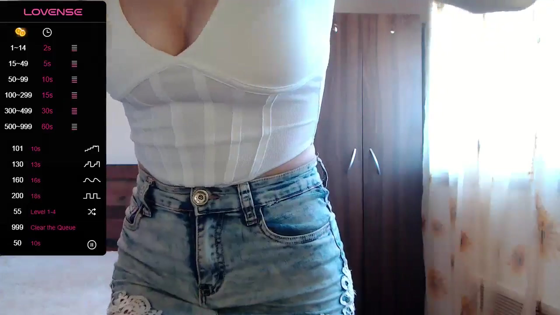 Gallery image thumbnail from Sweet4you_'s myfreecams stream on, 05/31/2024, 07:09 image 18 of 20