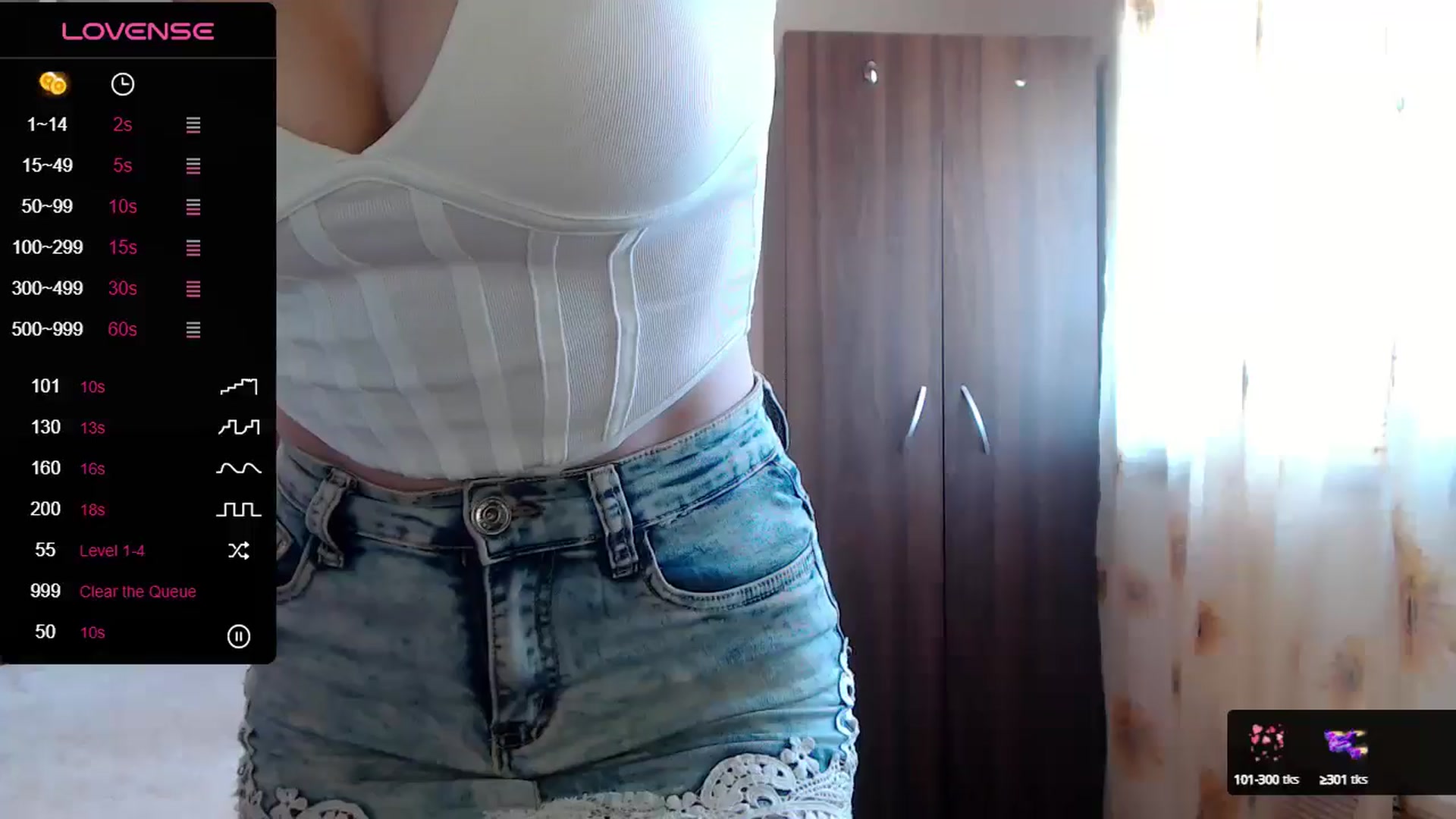 Gallery image thumbnail from Sweet4you_'s myfreecams stream on, 05/31/2024, 07:09 image 14 of 20
