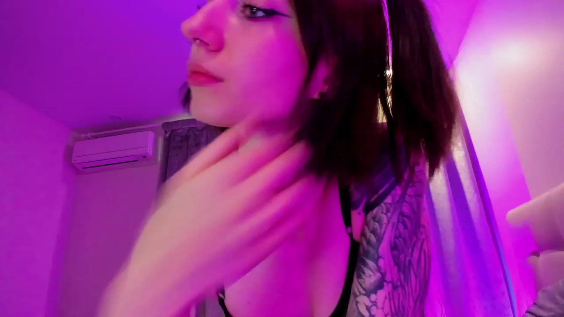 Gallery image thumbnail from SweetAlice666's myfreecams stream on, 11/15/2022, 13:11 image 4 of 20