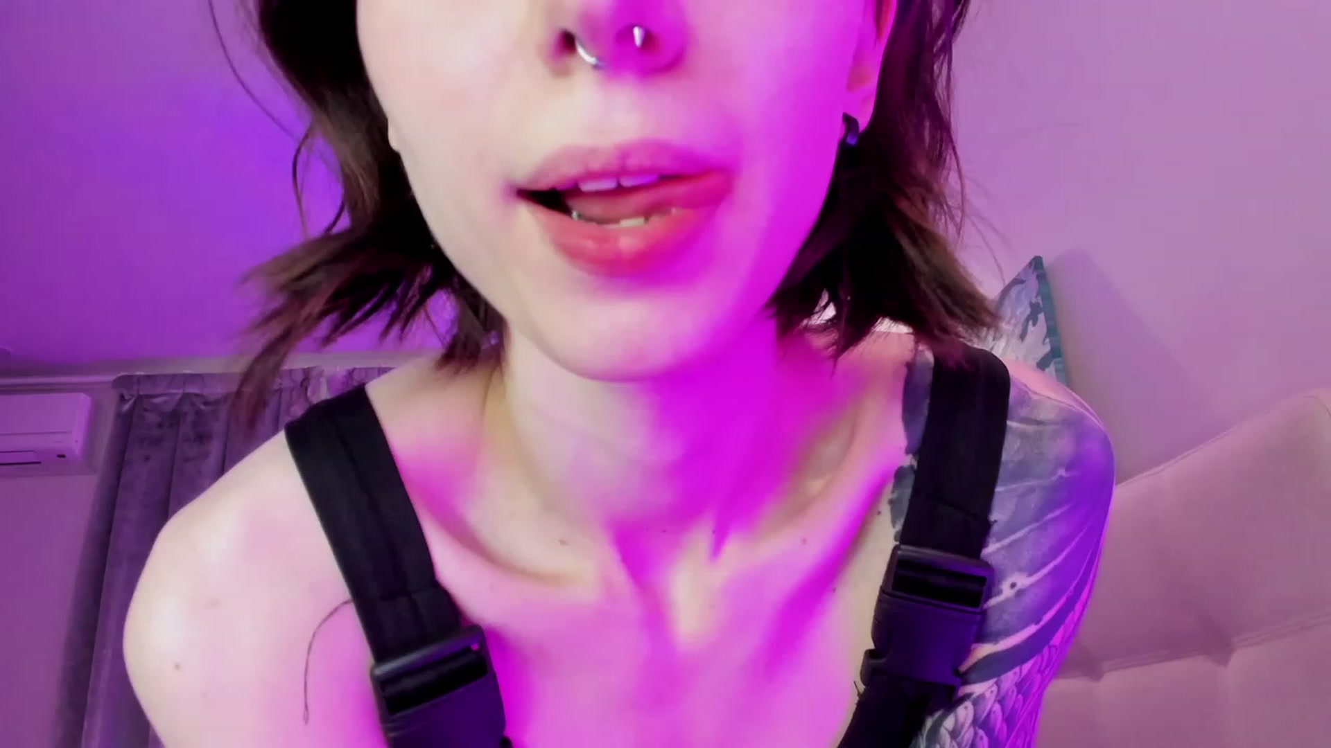 Gallery image thumbnail from SweetAlice666's myfreecams stream on, 11/18/2022, 14:05 image 12 of 20