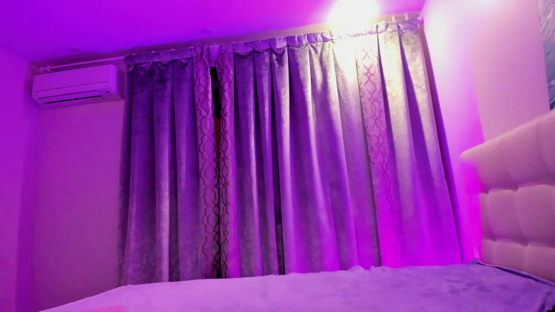 Gallery image thumbnail from SweetAlice666's myfreecams stream on, 11/27/2022, 14:26 image 9 of 20