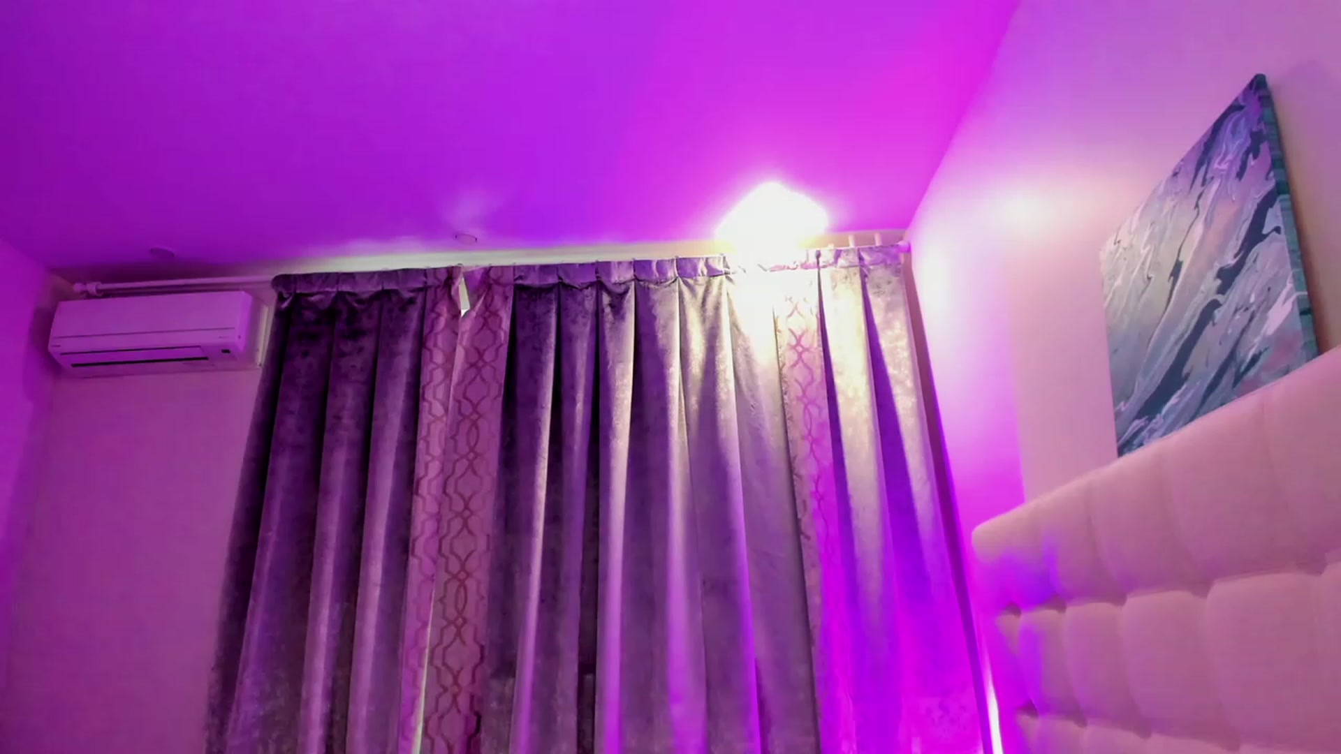 Gallery image thumbnail from SweetAlice666's myfreecams stream on, 12/10/2022, 10:43 image 17 of 20