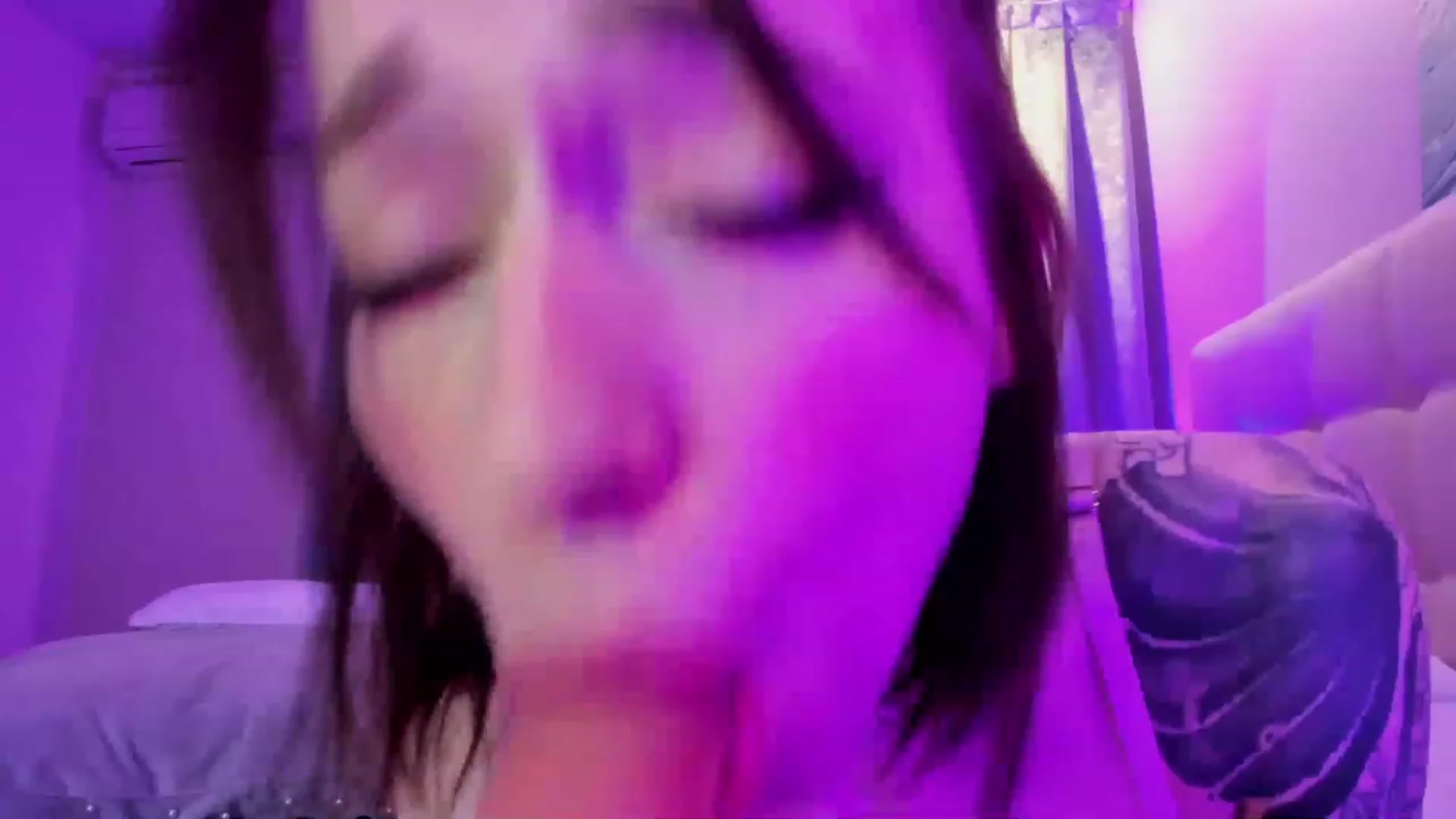 Gallery image thumbnail from SweetAlice666's myfreecams stream on, 01/19/2023, 08:51 image 10 of 20