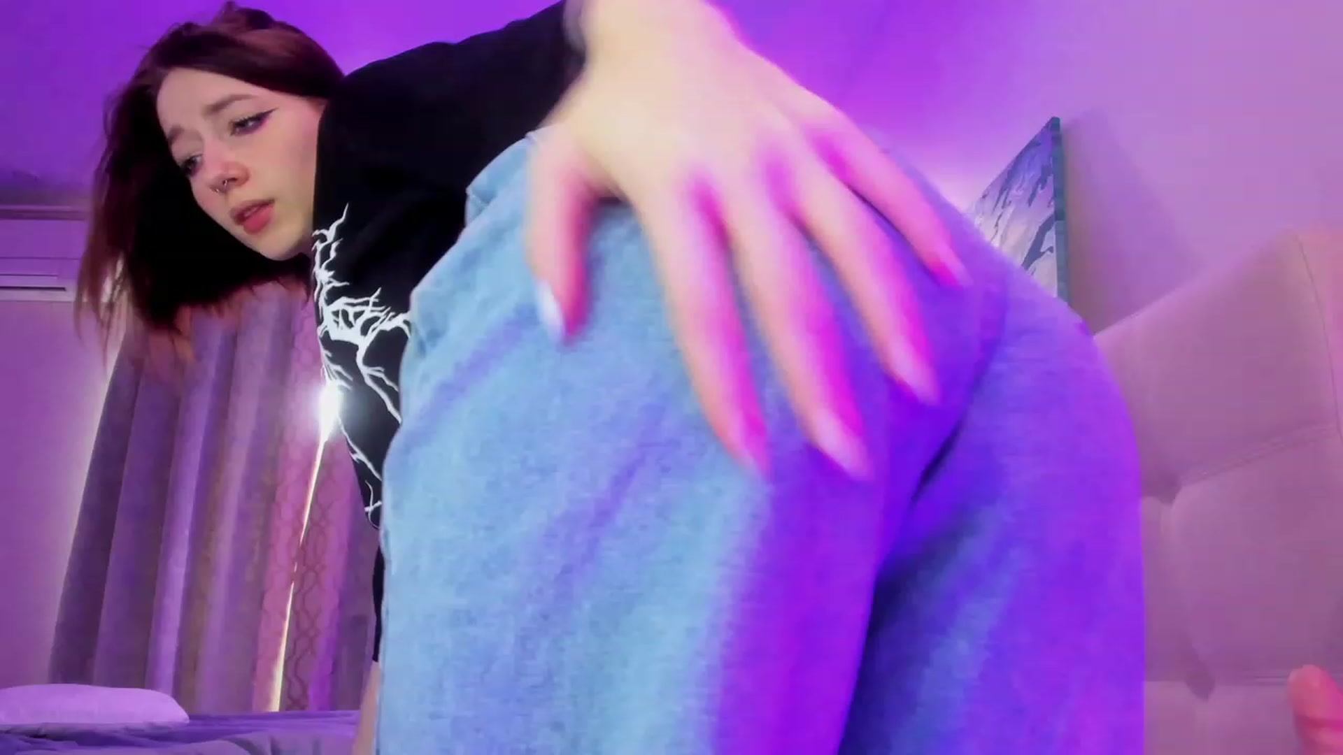 Gallery image thumbnail from SweetAlice666's myfreecams stream on, 01/21/2023, 10:39 image 4 of 20
