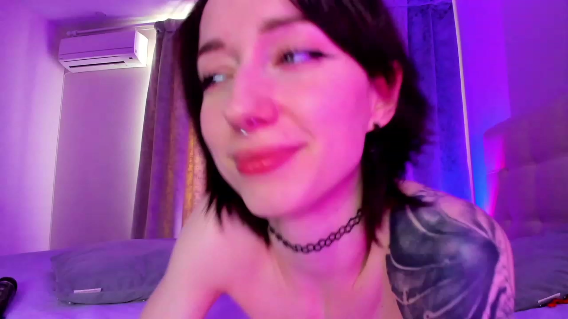 Gallery image thumbnail from SweetAlice666's myfreecams stream on, 02/18/2023, 10:56 image 11 of 20