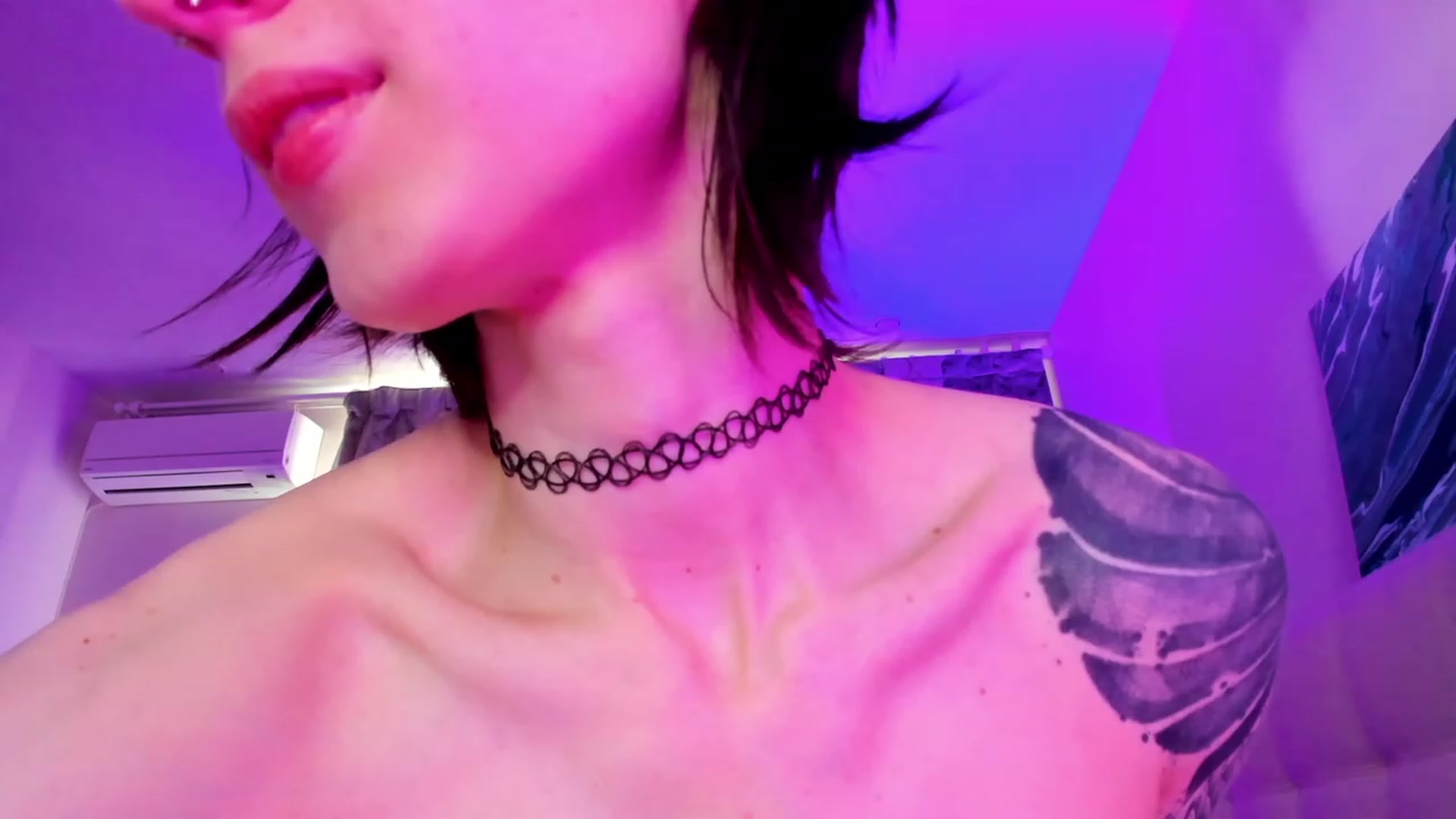 Gallery image thumbnail from SweetAlice666's myfreecams stream on, 02/18/2023, 12:19 image 7 of 20
