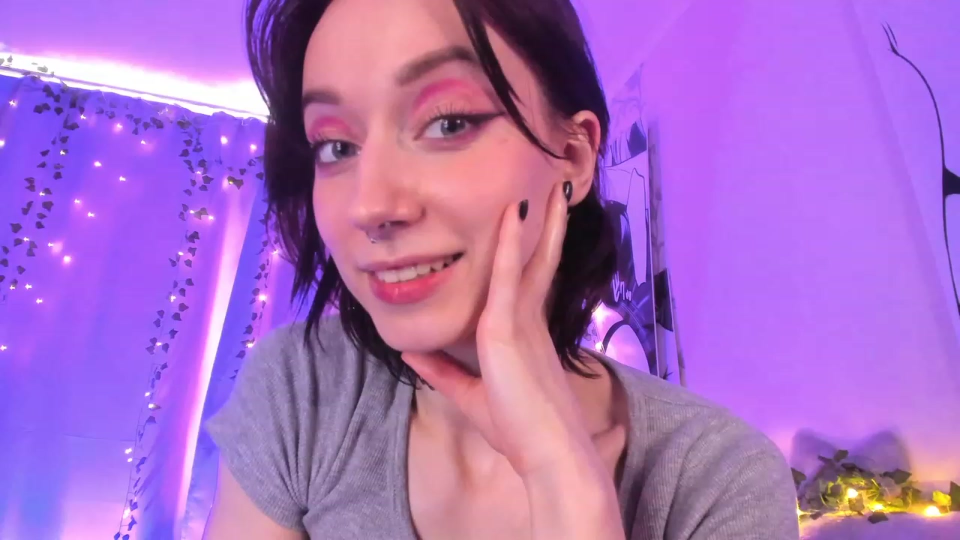 Gallery image thumbnail from SweetAlice666's myfreecams stream on, 04/03/2023, 12:18 image 10 of 20