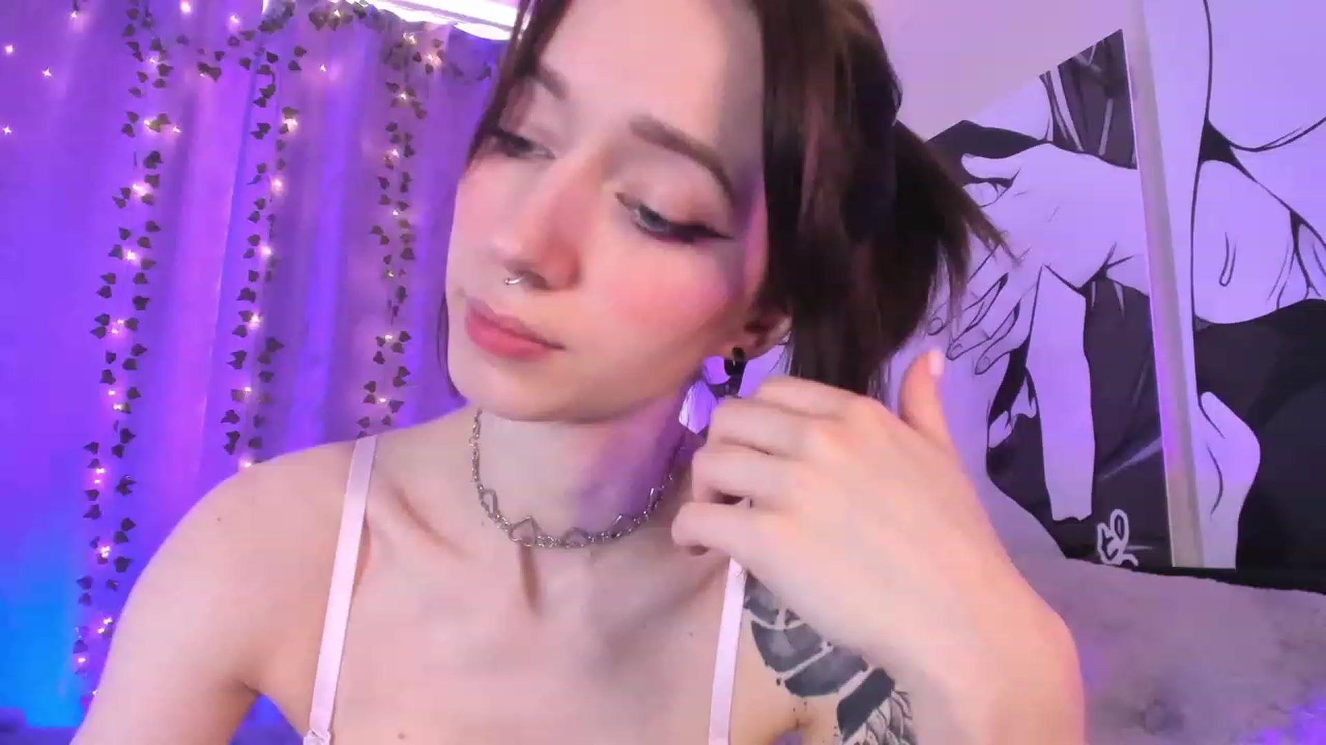 Gallery image thumbnail from SweetAlice666's myfreecams stream on, 04/06/2023, 08:07 image 3 of 20