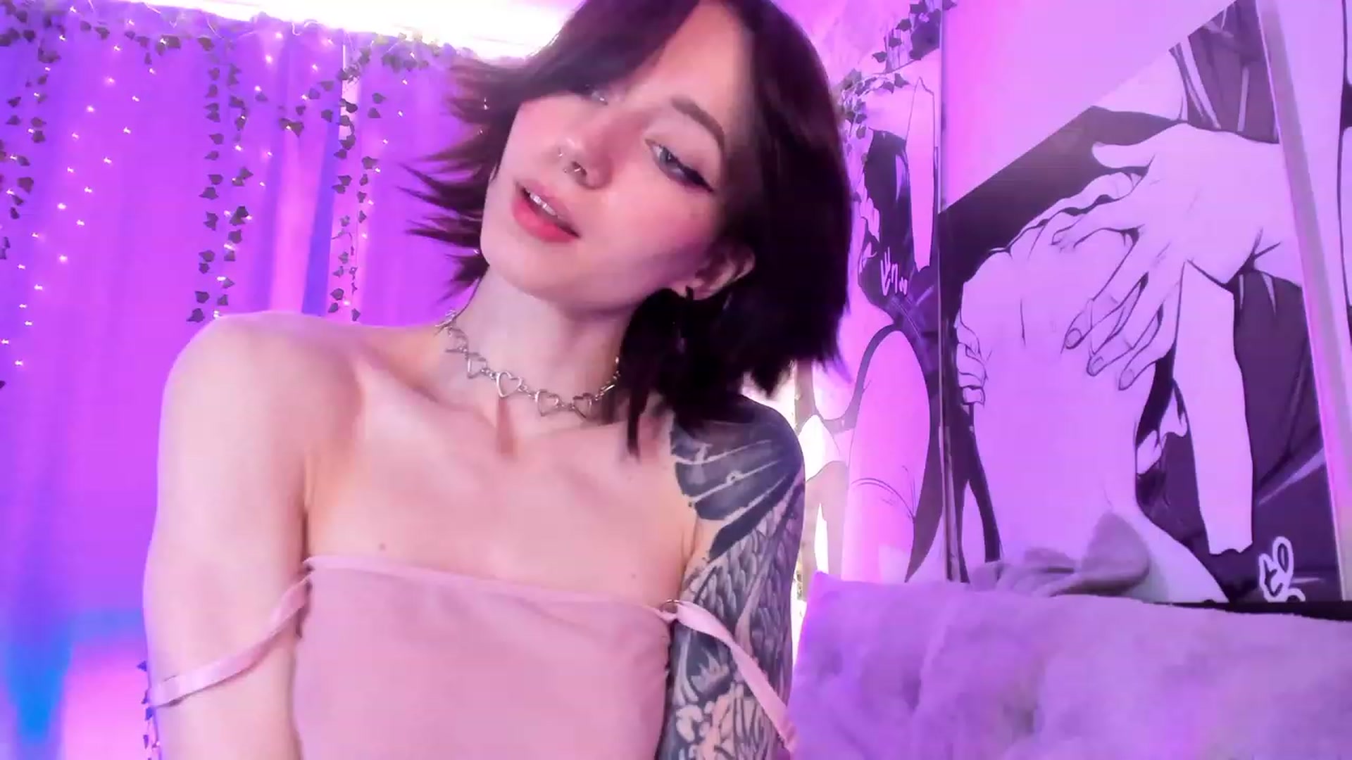 Gallery image thumbnail from SweetAlice666's myfreecams stream on, 04/10/2023, 11:28 image 7 of 20