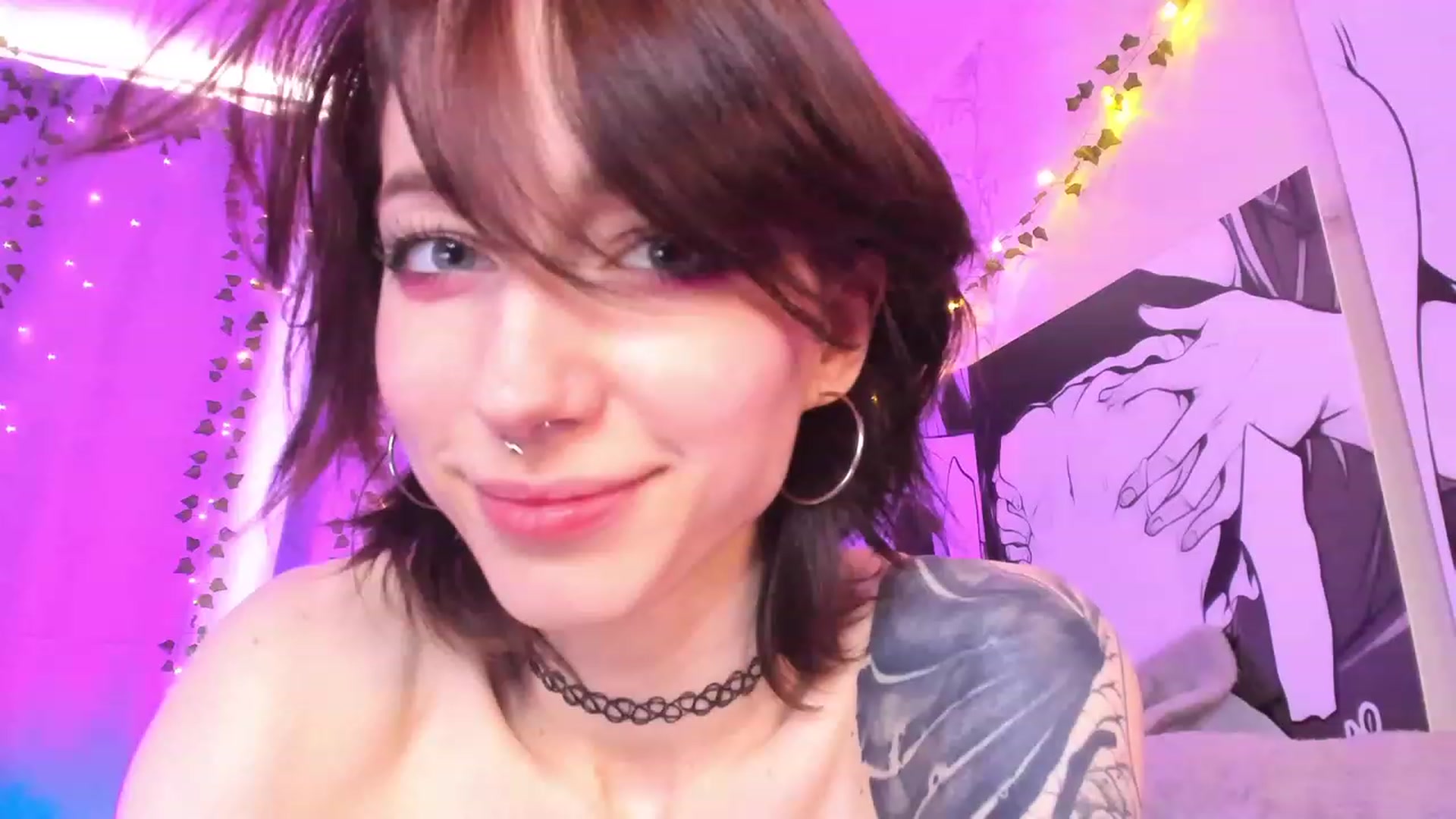 Gallery image thumbnail from SweetAlice666's myfreecams stream on, 04/19/2023, 09:49 image 16 of 20