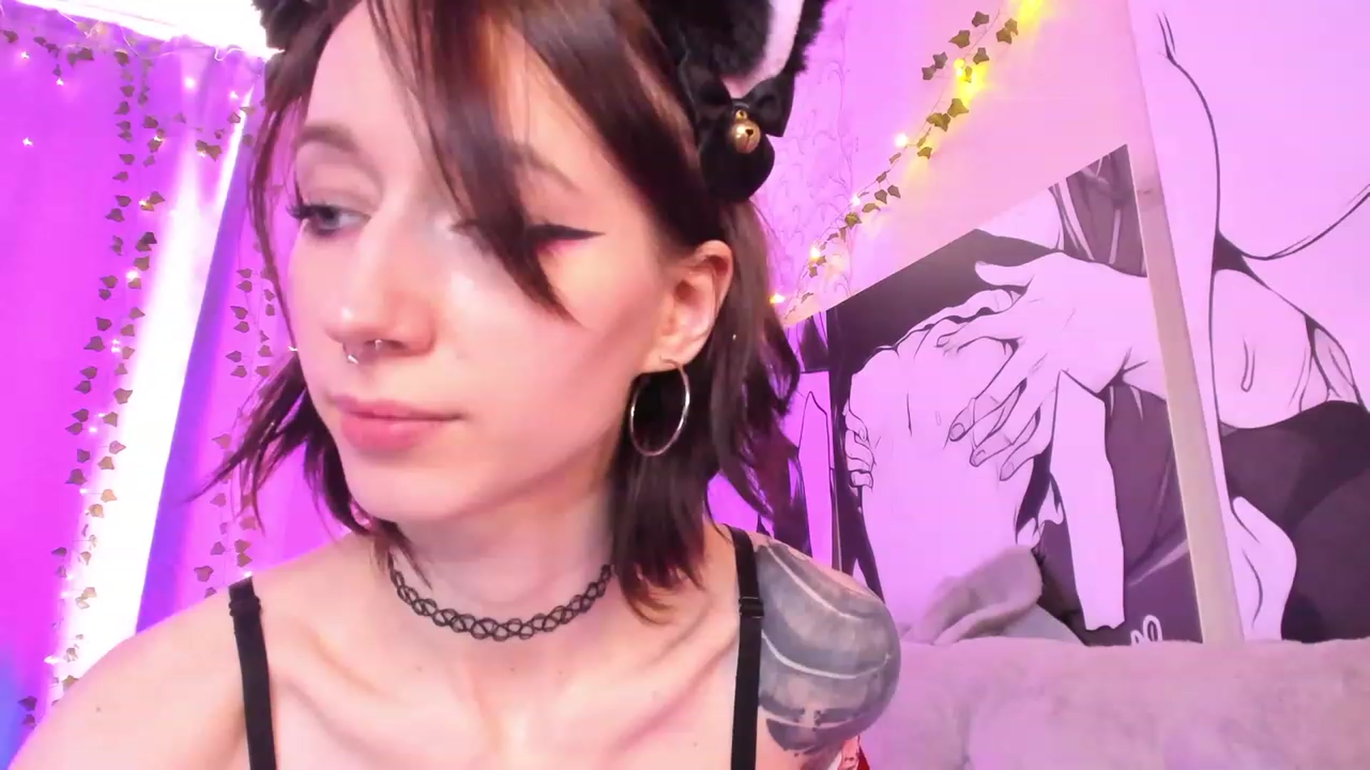 Gallery image thumbnail from SweetAlice666's myfreecams stream on, 04/19/2023, 11:44 image 2 of 20