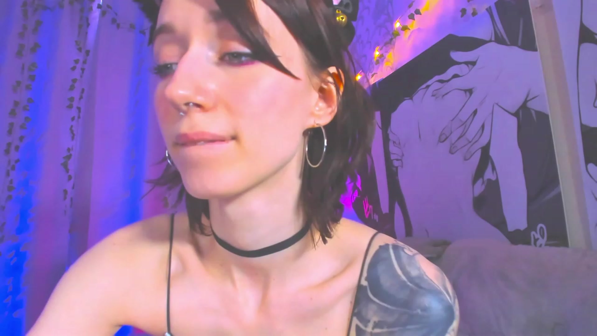 Gallery image thumbnail from SweetAlice666's myfreecams stream on, 04/26/2023, 10:39 image 8 of 20