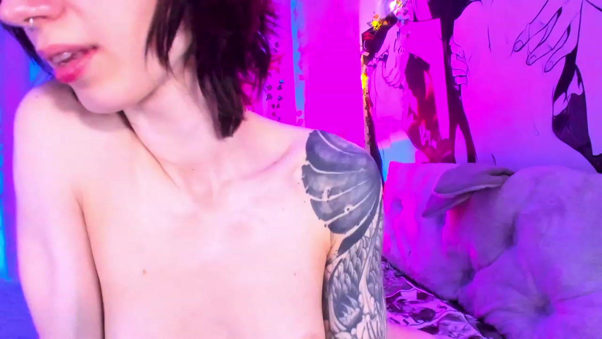 Gallery image thumbnail from SweetAlice666's myfreecams stream on, 04/28/2023, 12:24 image 15 of 20