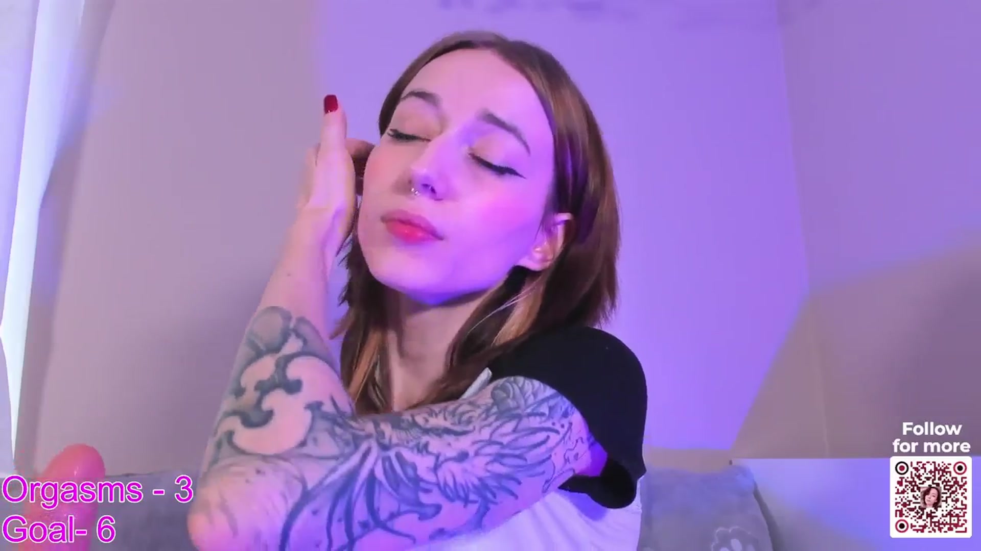 Gallery image thumbnail from SweetAlice666's myfreecams stream on, 03/21/2024, 13:32 image 6 of 20