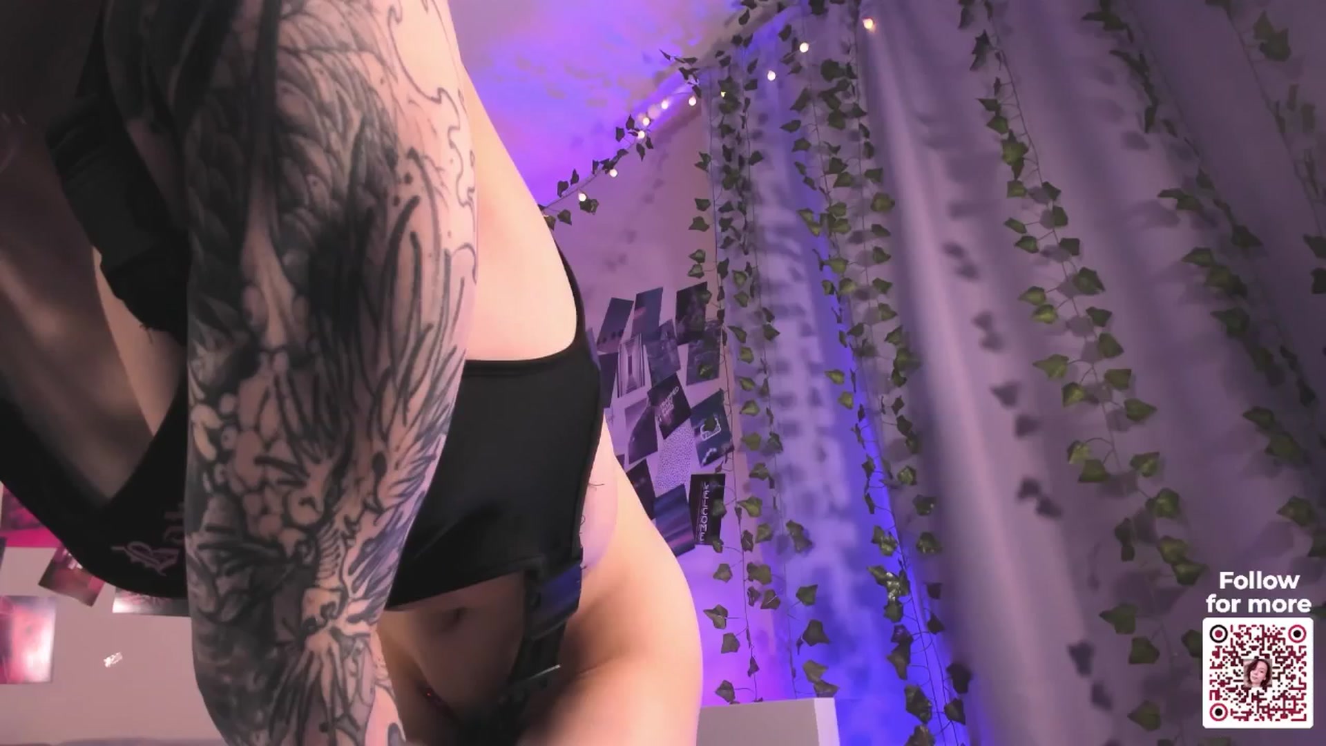 Gallery image thumbnail from SweetAlice666's myfreecams stream on, 06/18/2024, 11:47 image 18 of 20