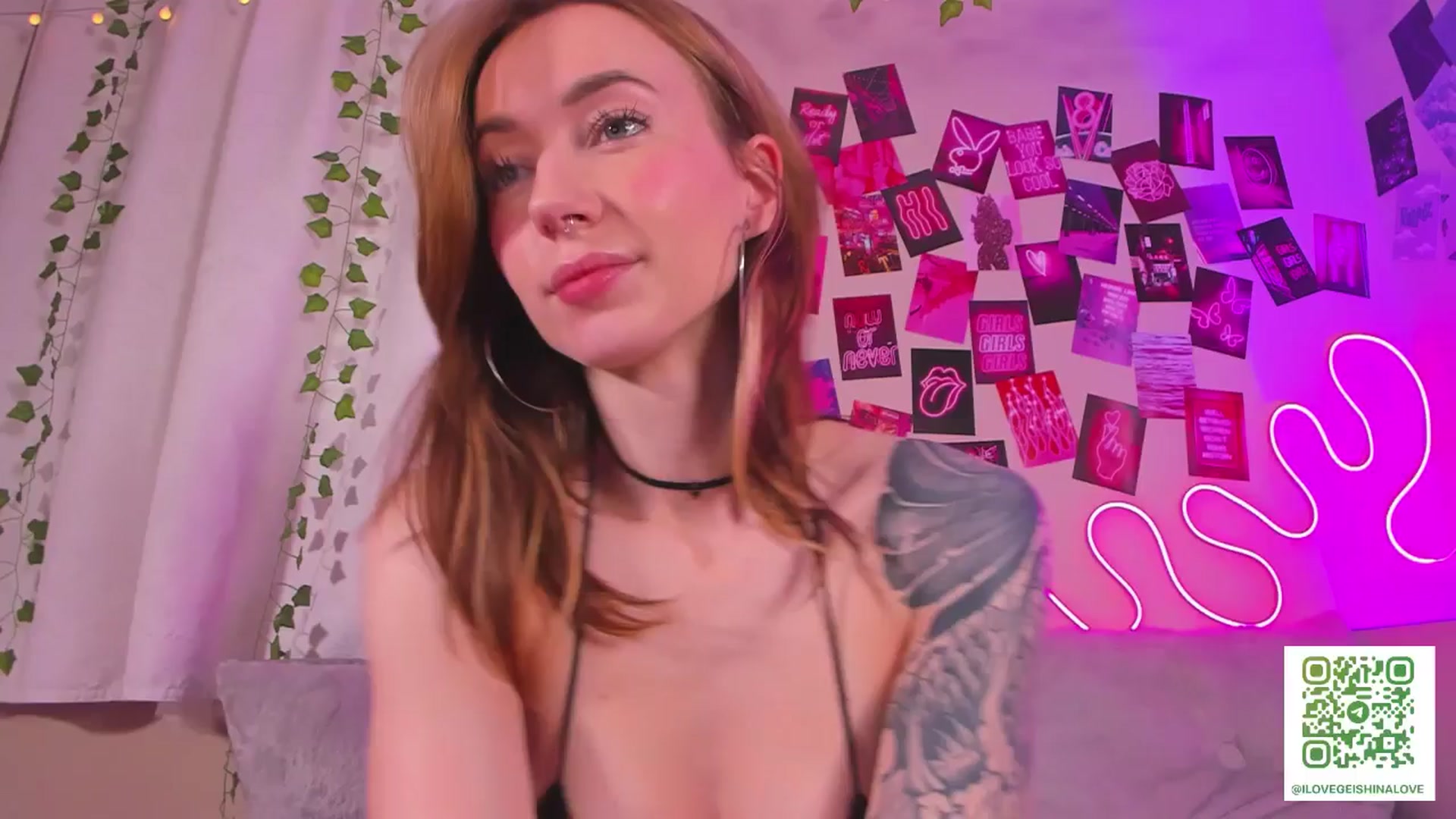 Gallery image thumbnail from SweetAlice666's myfreecams stream on, 11/25/2024, 07:28 image 1 of 20