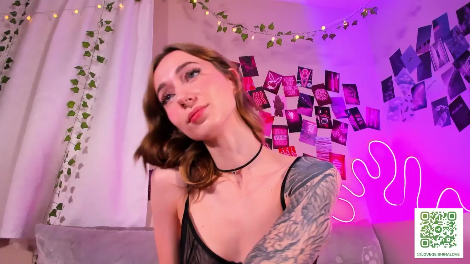 Gallery image thumbnail from SweetAlice666's myfreecams stream on, 11/27/2024, 08:33 image 17 of 20