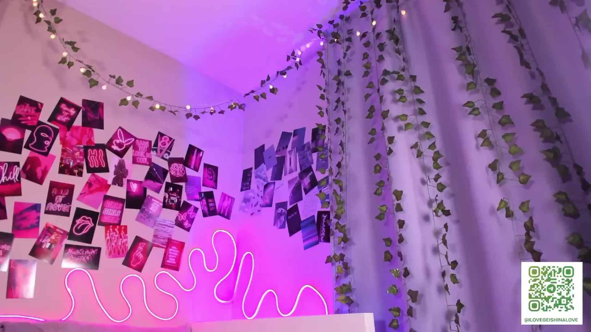 Gallery image thumbnail from SweetAlice666's myfreecams stream on, 12/11/2024, 11:43 image 11 of 20