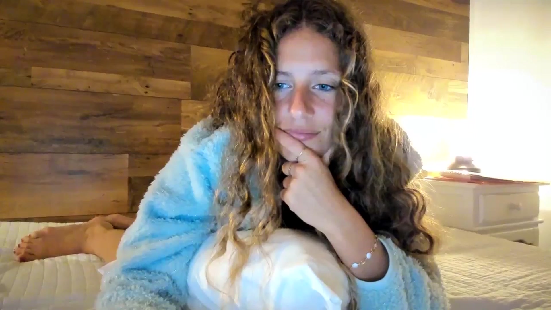 Gallery image thumbnail from SweetAngell18's myfreecams stream on, 01/16/2026, 22:53 image 10 of 20