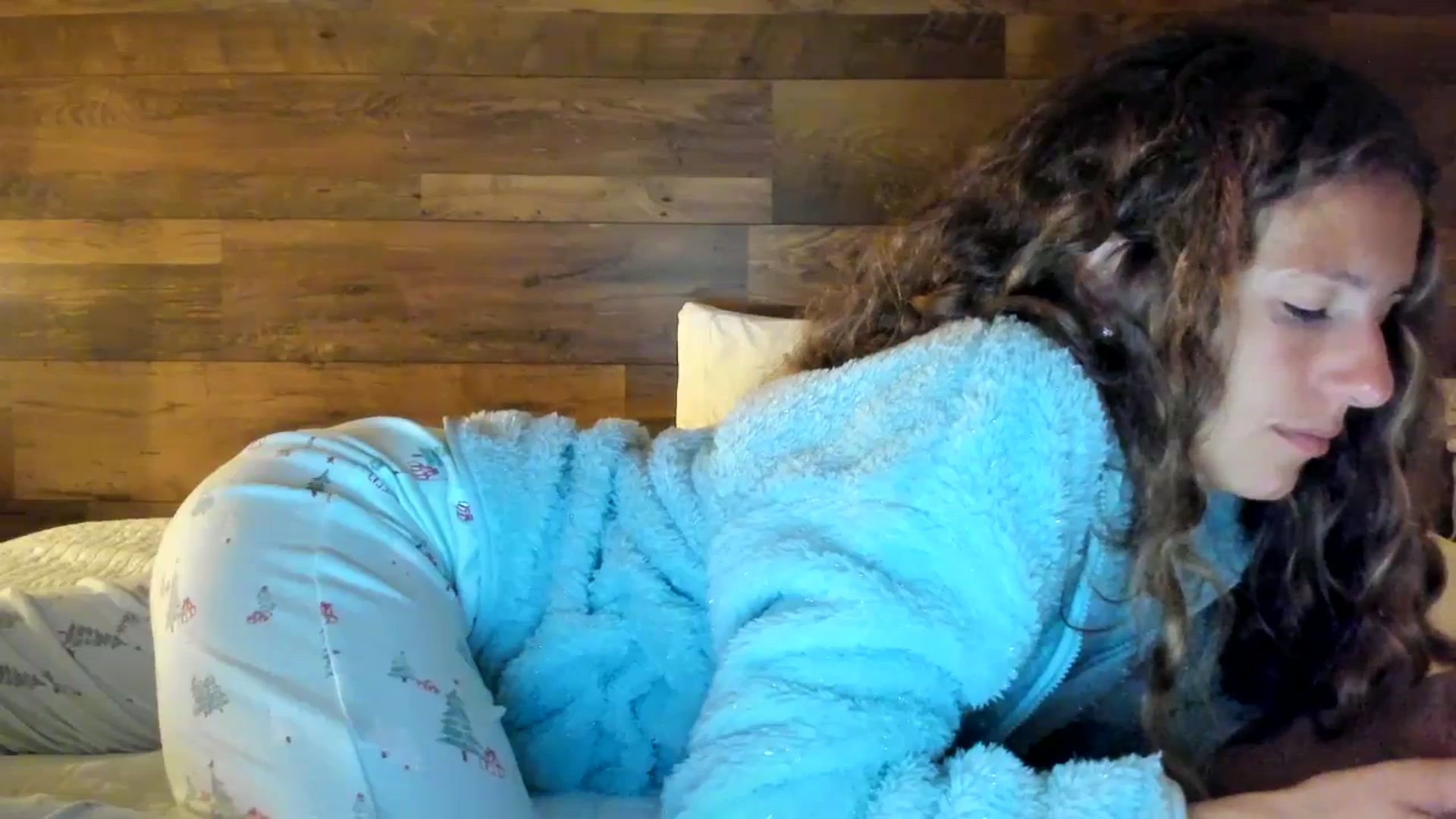 Gallery image thumbnail from SweetAngell18's myfreecams stream on, 01/17/2026, 24:14 image 8 of 20