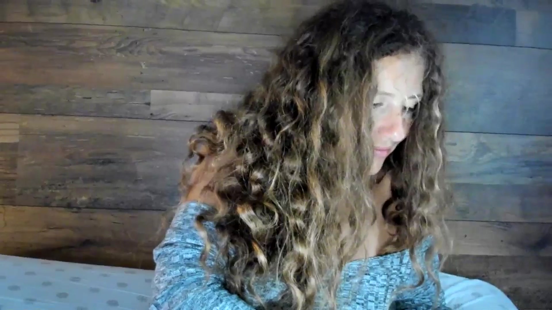 Gallery image thumbnail from SweetAngell18's myfreecams stream on, 01/18/2026, 18:01 image 10 of 20