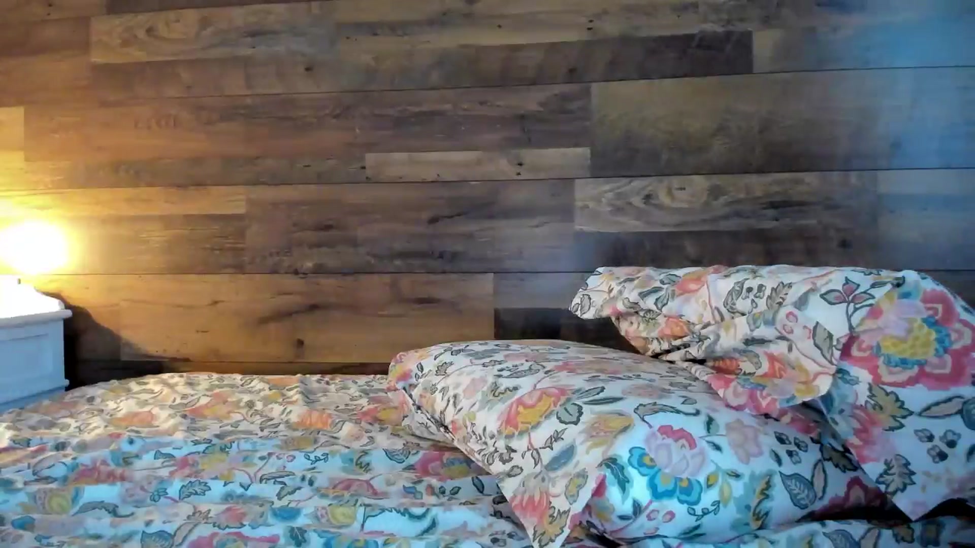 Gallery image thumbnail from SweetAngell18's myfreecams stream on, 01/22/2026, 10:14 image 14 of 20
