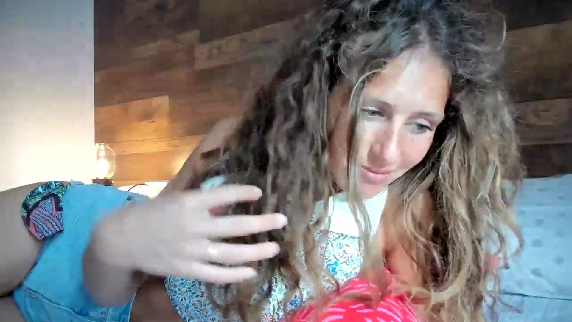 Gallery image thumbnail from SweetAngell18's myfreecams stream on, 01/23/2026, 16:38 image 18 of 20