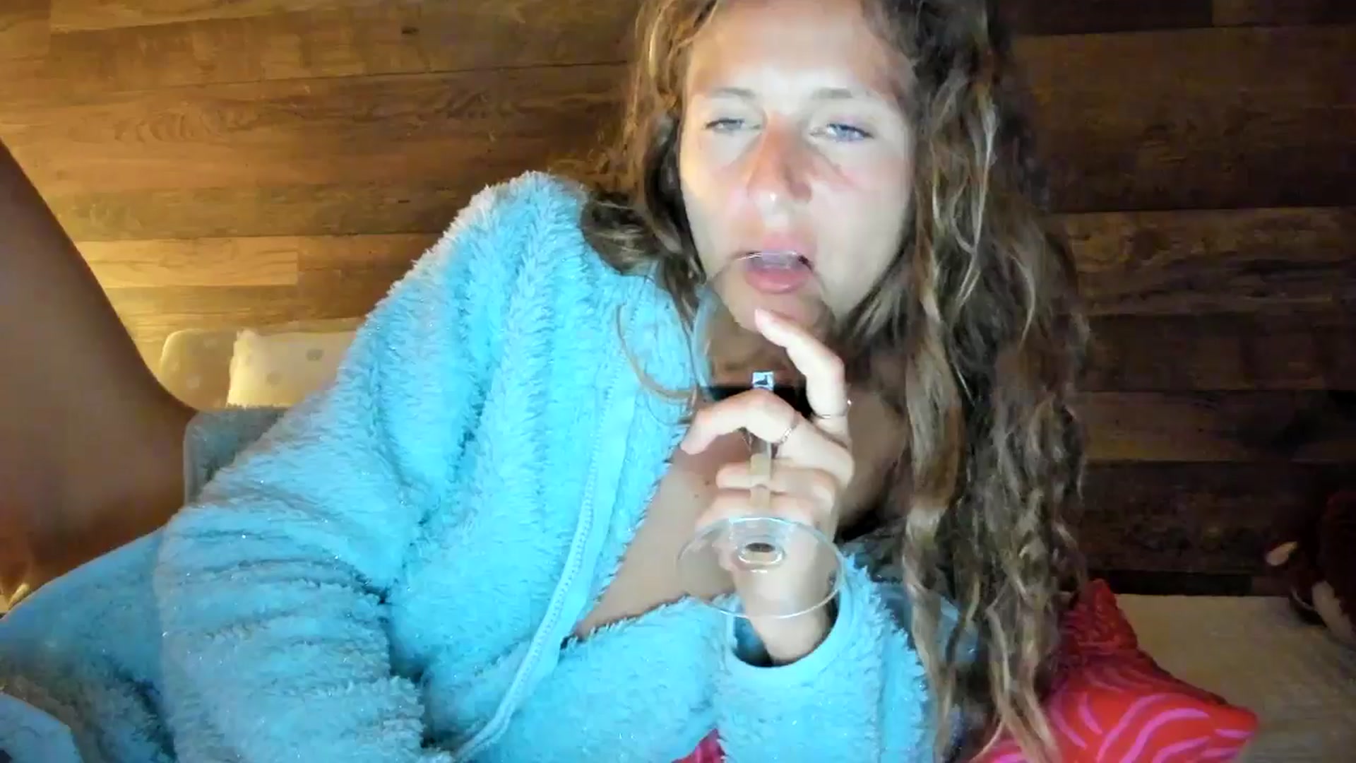 Gallery image thumbnail from SweetAngell18's myfreecams stream on, 01/23/2026, 19:23 image 3 of 20