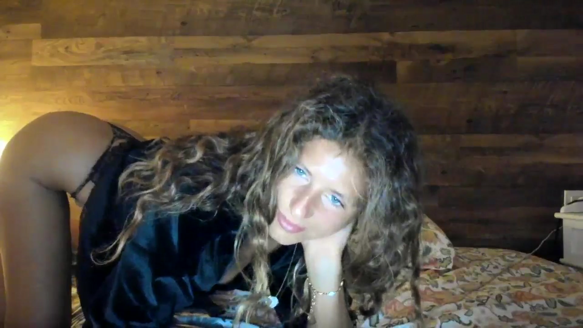Gallery image thumbnail from SweetAngell18's myfreecams stream on, 01/26/2026, 07:50 image 11 of 20