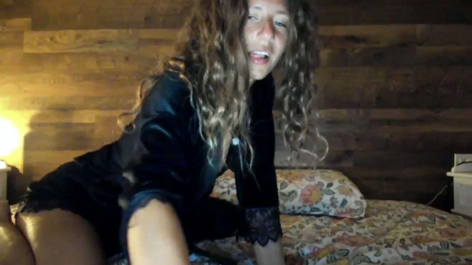 Gallery image thumbnail from SweetAngell18's myfreecams stream on, 01/26/2026, 07:50 image 10 of 20