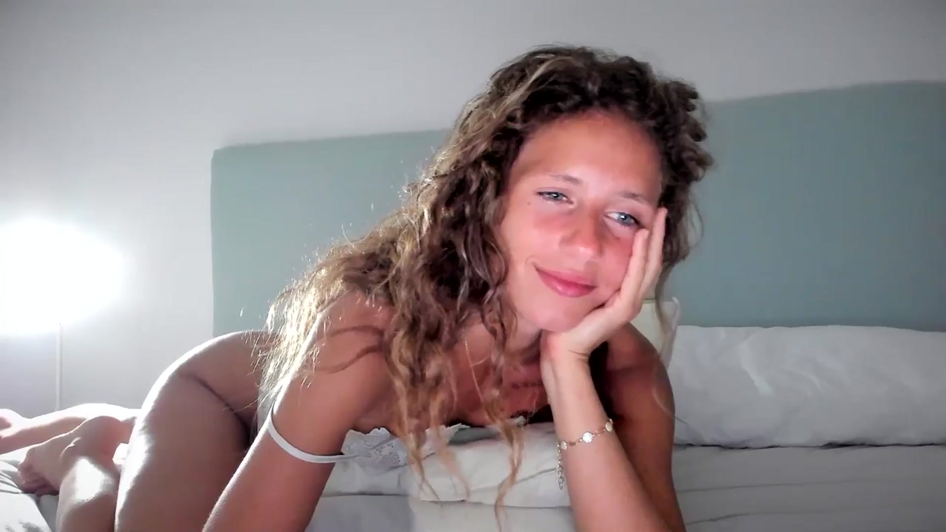 Gallery image thumbnail from SweetAngell18's myfreecams stream on, 01/31/2026, 20:53 image 15 of 20