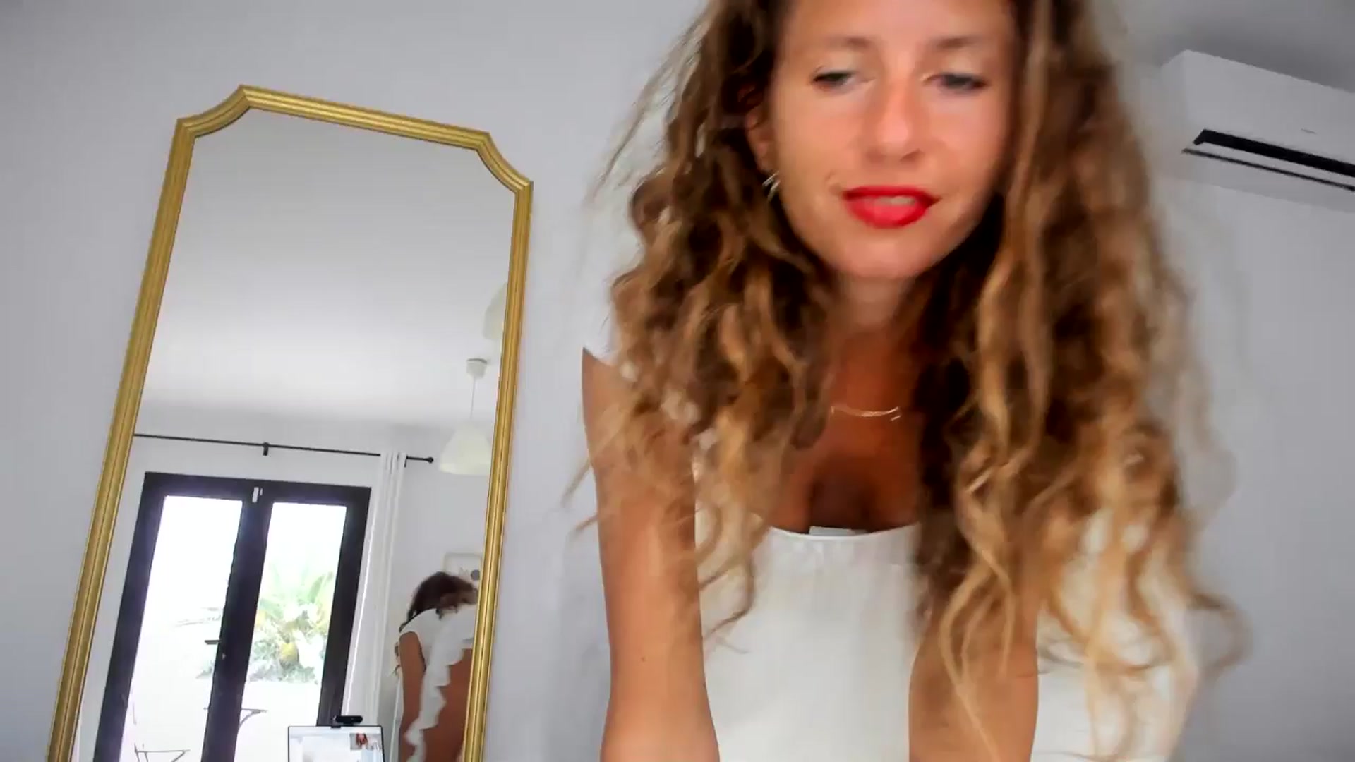 Gallery image thumbnail from SweetAngell18's myfreecams stream on, 02/04/2026, 10:03 image 3 of 20