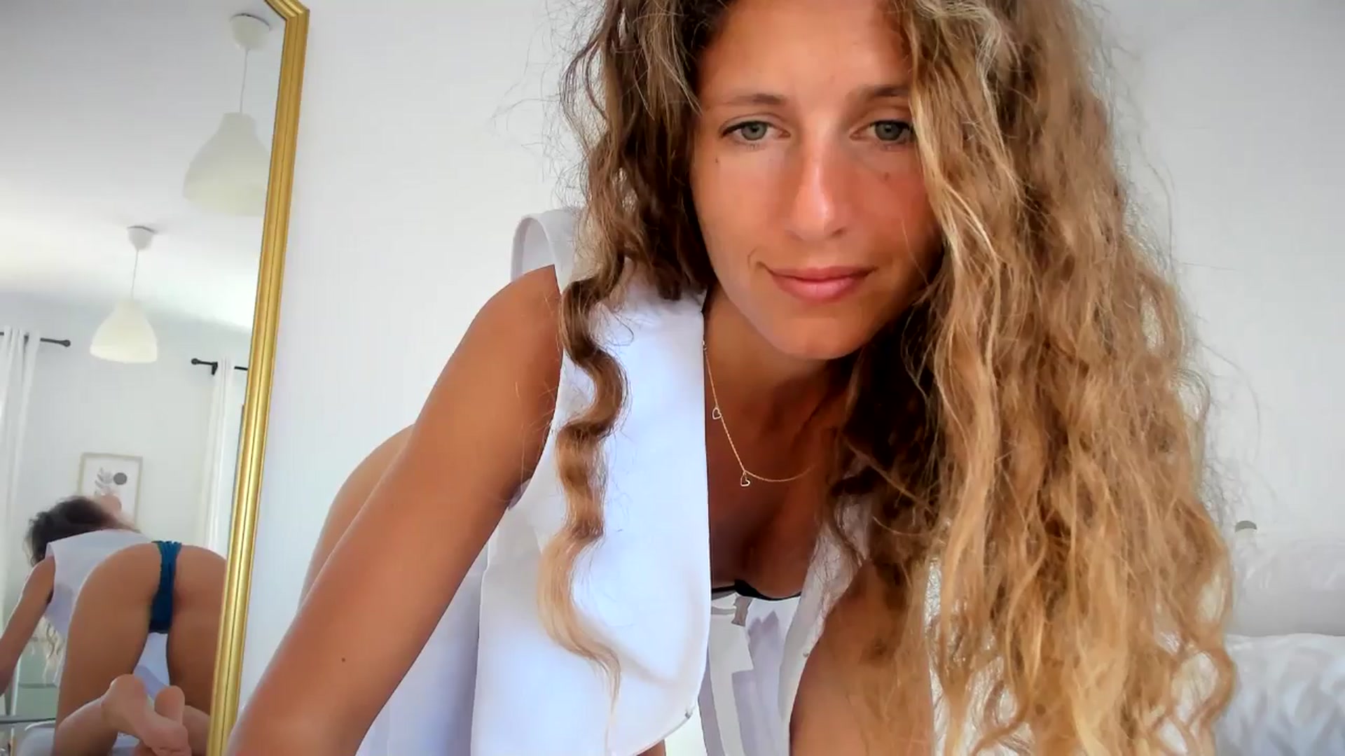 Gallery image thumbnail from SweetAngell18's myfreecams stream on, 02/06/2026, 12:32 image 2 of 20