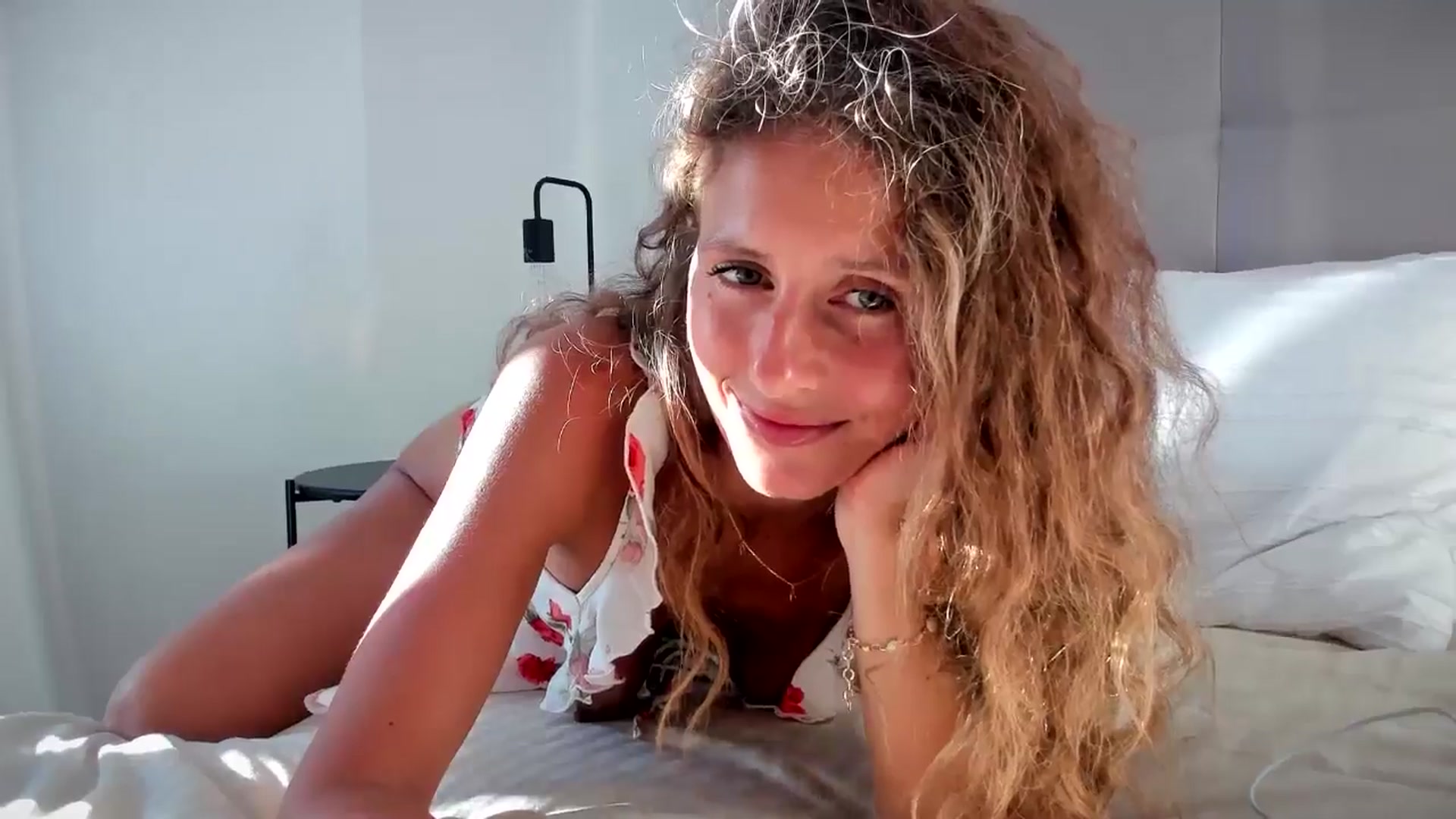 Gallery image thumbnail from SweetAngell18's myfreecams stream on, 02/11/2026, 17:56 image 8 of 20