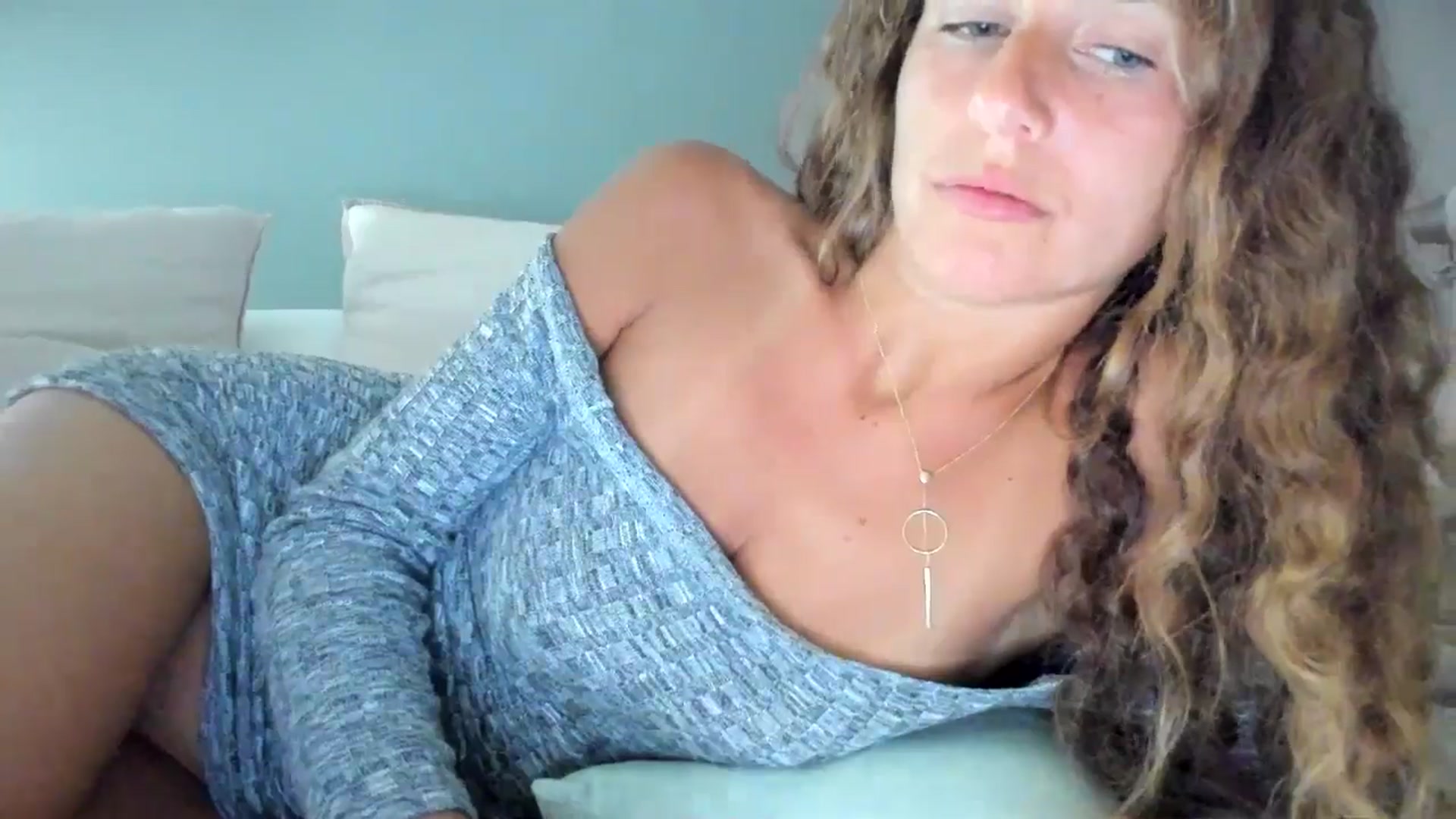 Gallery image thumbnail from SweetAngell18's myfreecams stream on, 02/17/2026, 22:20 image 18 of 20