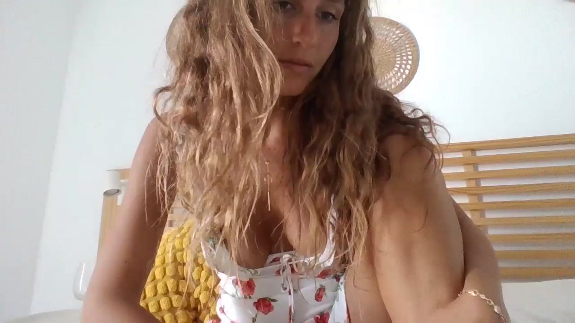 Gallery image thumbnail from SweetAngell18's myfreecams stream on, 02/28/2026, 17:39 image 15 of 20