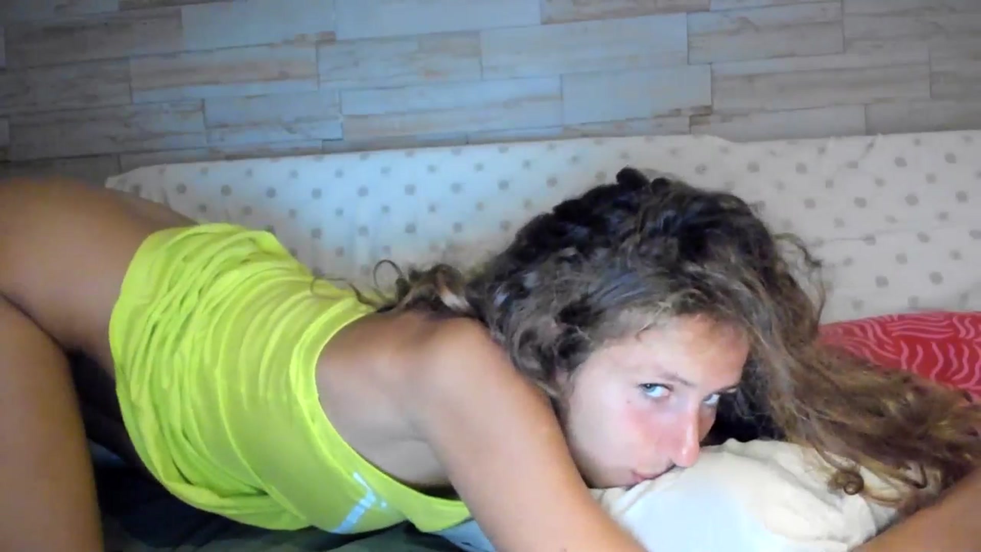 Gallery image thumbnail from SweetAngell18's myfreecams stream on, 03/16/2026, 22:06 image 6 of 20