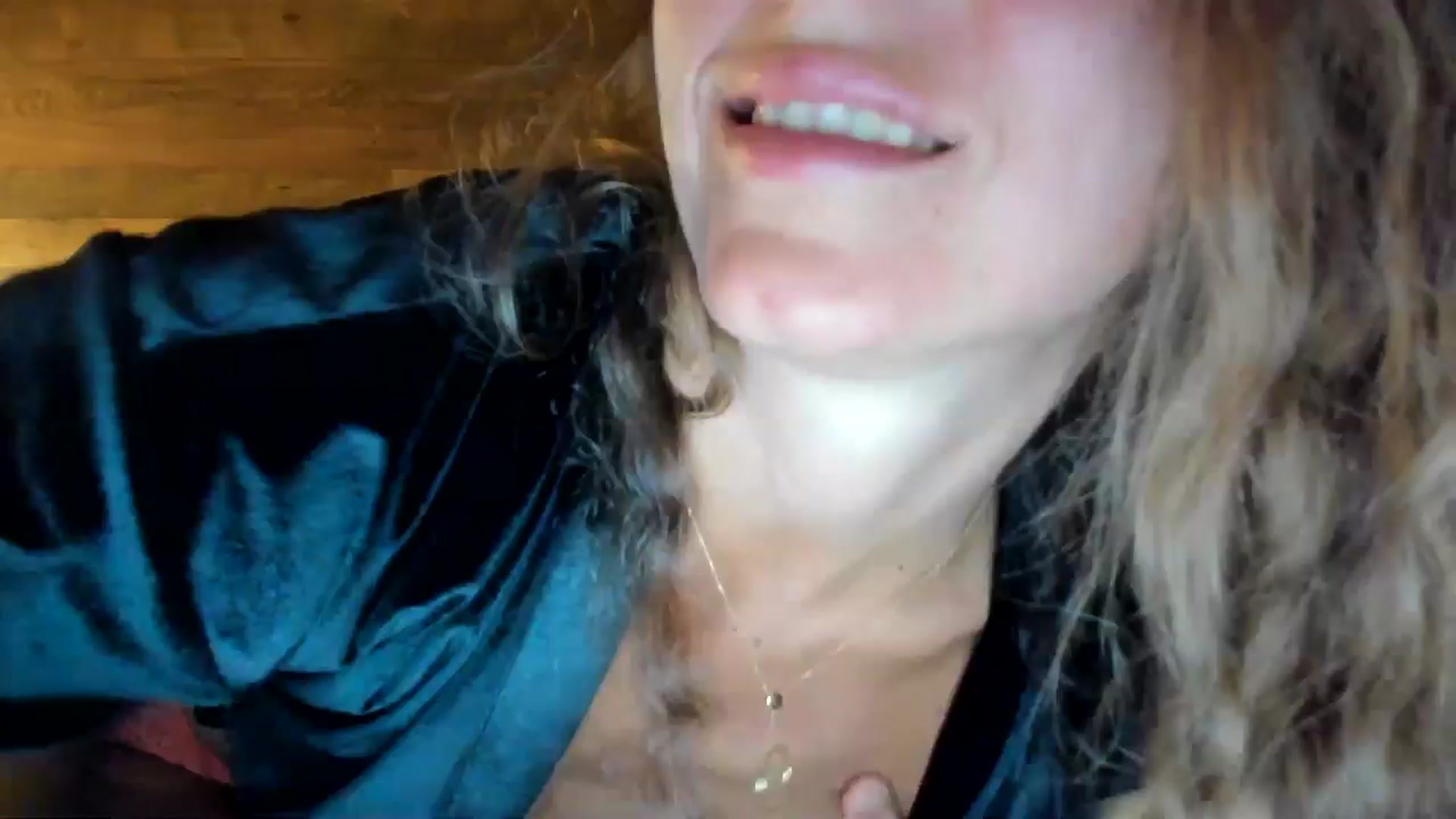 Gallery image thumbnail from SweetAngell18's myfreecams stream on, 03/31/2026, 22:37 image 7 of 20