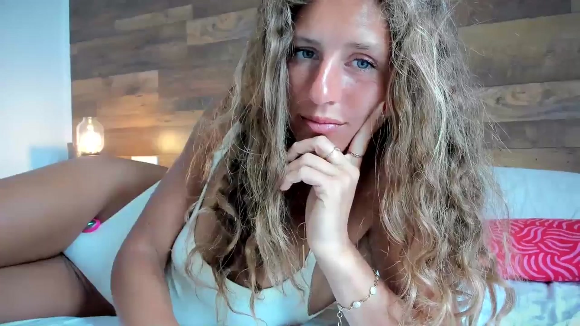 Gallery image thumbnail from SweetAngell18's myfreecams stream on, 04/04/2026, 11:44 image 20 of 20