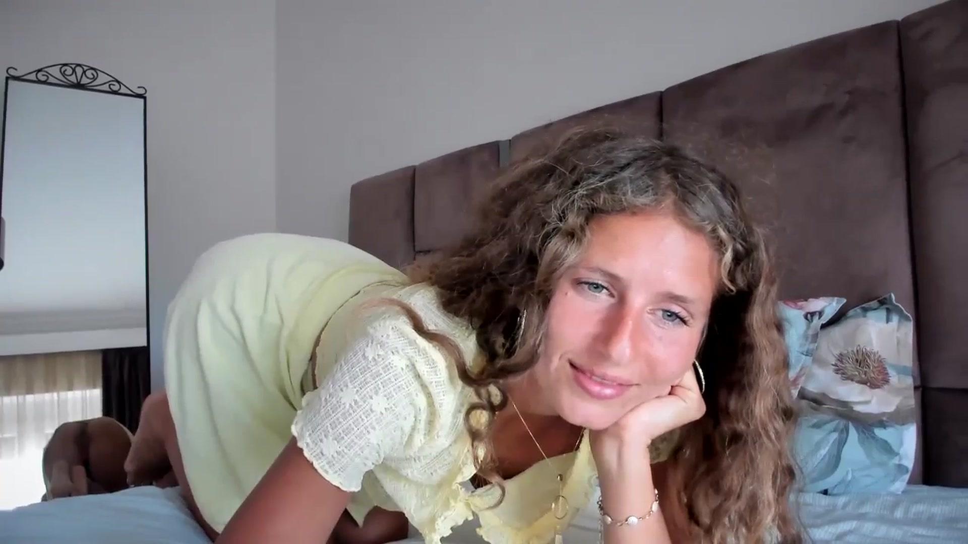 Gallery image thumbnail from SweetAngell18's myfreecams stream on, 04/24/2026, 14:32 image 2 of 20
